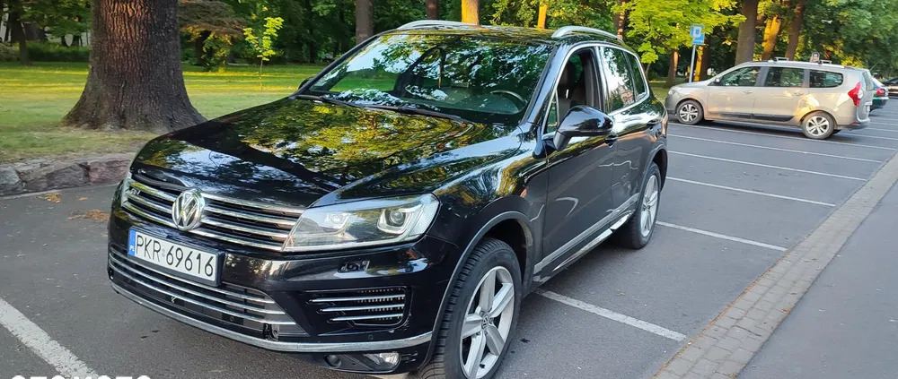 volkswagen touareg Volkswagen Touareg cena 82900 przebieg: 145000, rok produkcji 2016 z Krotoszyn